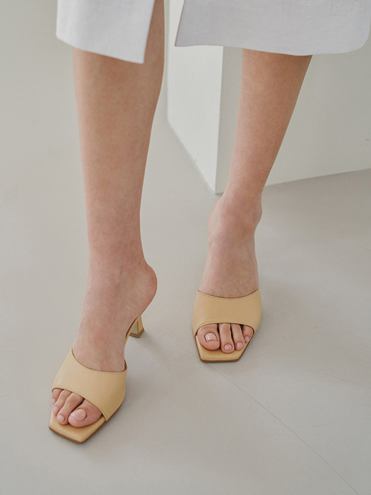 22 LEATHER SANDALS [YELLOW BEIGE]