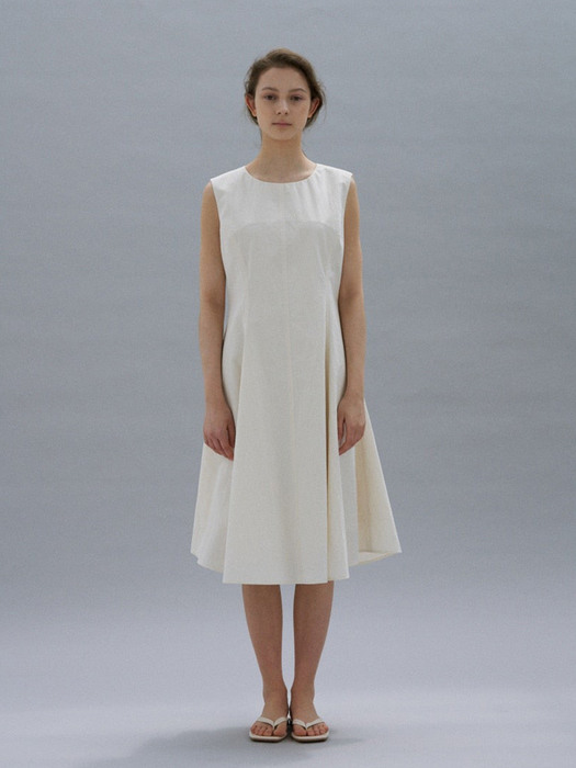 Ava Flared Dress [Ivory]