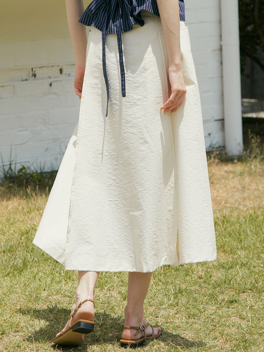 comos 680 wide tuck stitch long skirt (ivory)