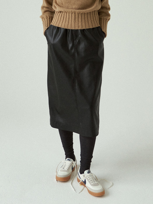 faux leather banding skirt (black)