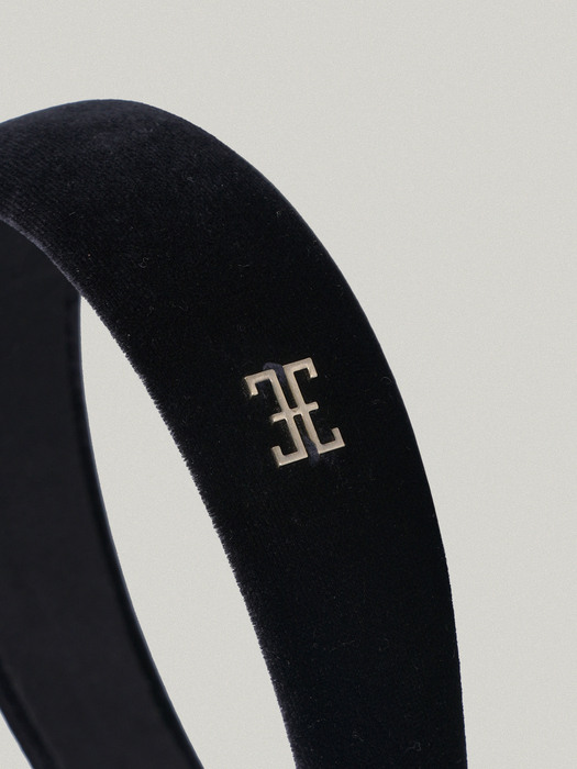 CLASSIC LOGO HAIR BAND [BLACK - VELVET]