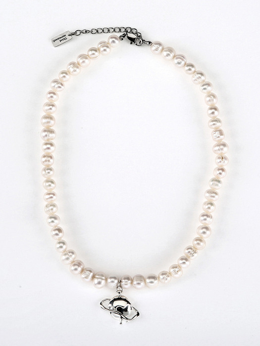 Emblem Pearl Necklace