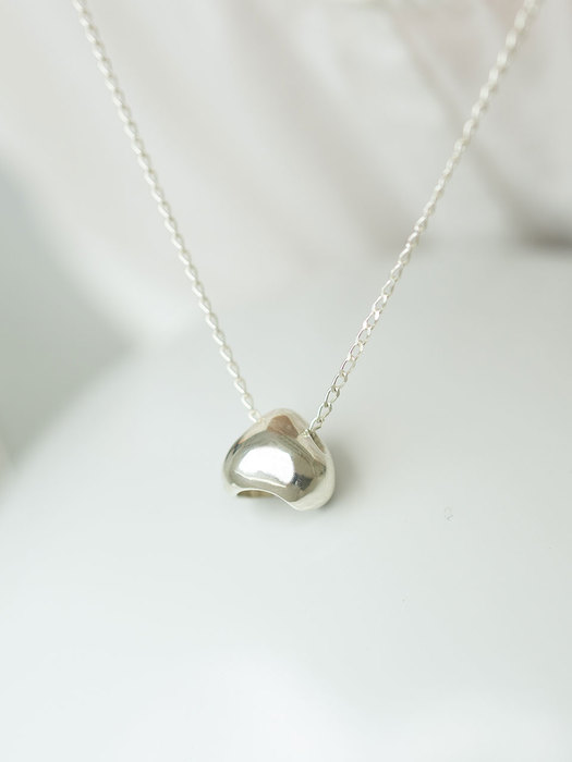 [단독] silver corn necklace