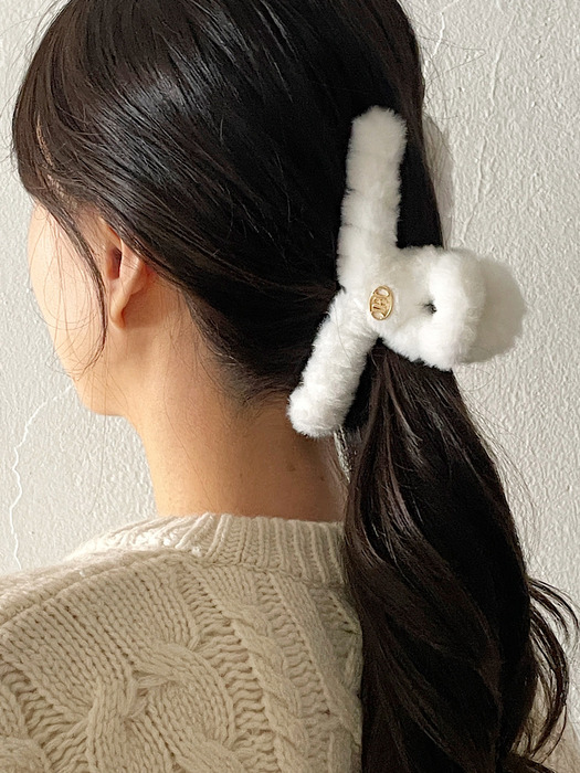 Vintage mood Fur Hair Barrette [white]