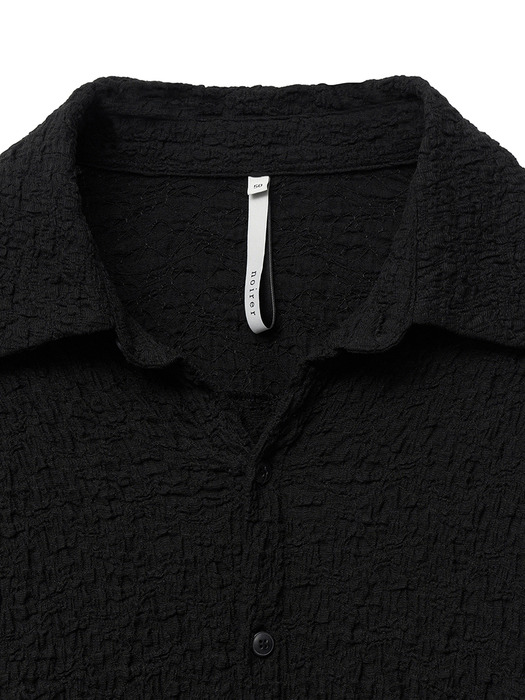 코튼 엠보 루즈핏 셔츠 (블랙)