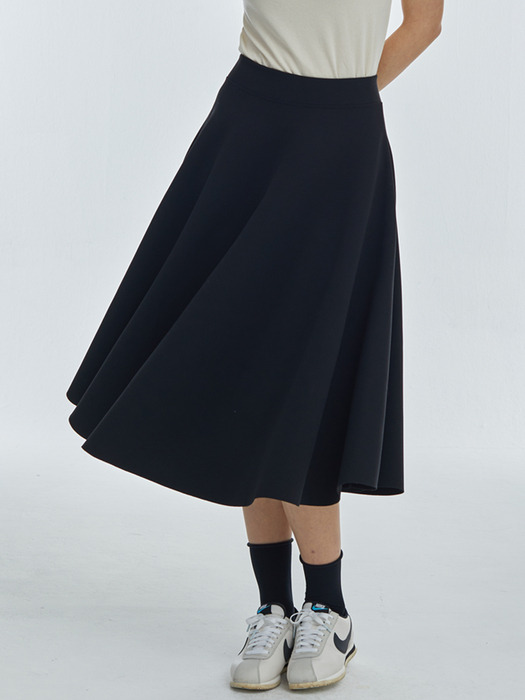 Flare Span Long Skirt [Black]