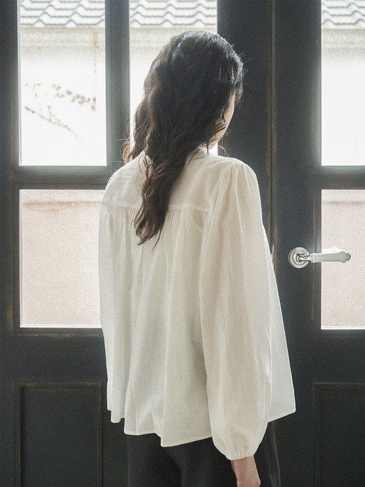 24SS_ 니드 블라우스 Need blouse (White)