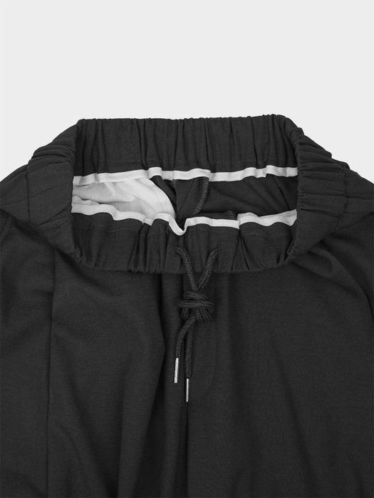 WIDE BALLOON CURVED PANTS_BLACK