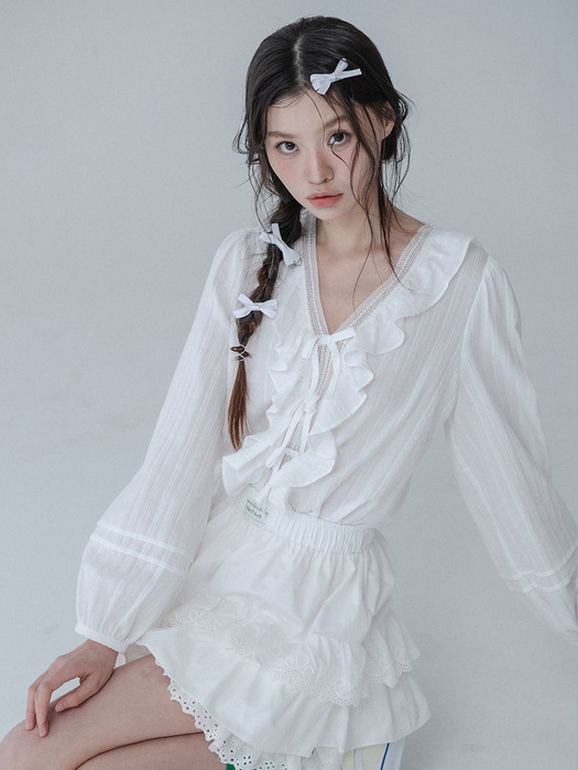 [단독]FRILL LACE RIBBON LONGSLEEVE BLOUSE_IVORY