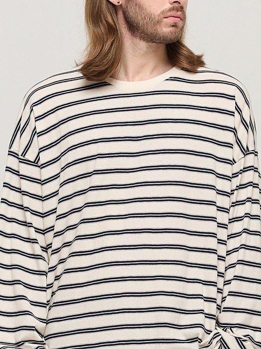 STRIPE OVER LONG SLEEVE TEE  (IVORY/NAVY)