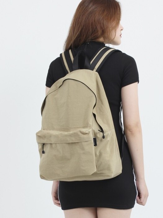 SHIRRING NYLON BACKPACK (BEIGE)