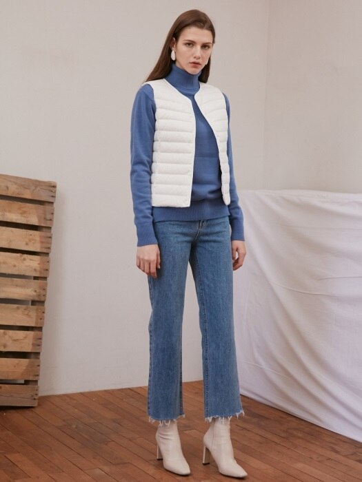 LIGHT DUCK DOWN SLIM VEST_IVORY