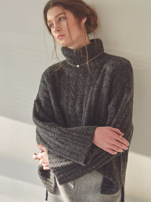 PRETZEL TURTLE SWEATER_CHARCOAL