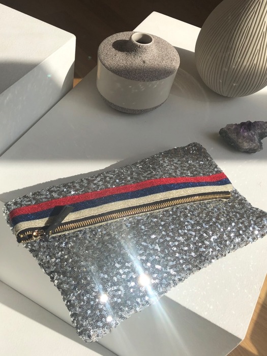 TWINKLE. CLUTCH BAG. silver