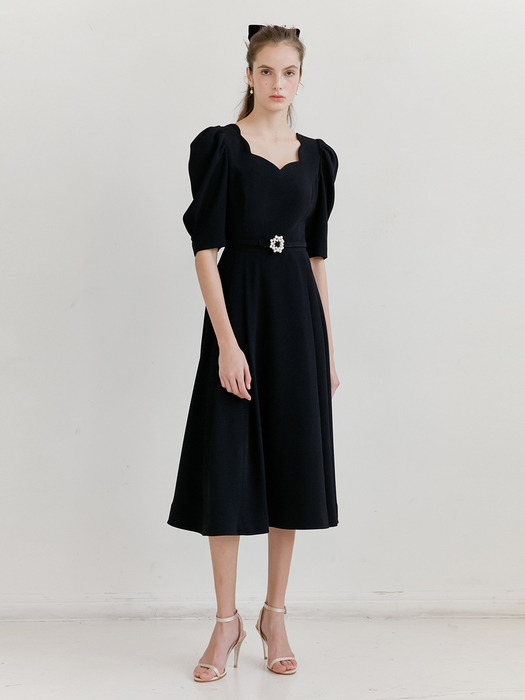 [미전시]FLORA Scalloped neck short puff-sleeve flared dress (Black)