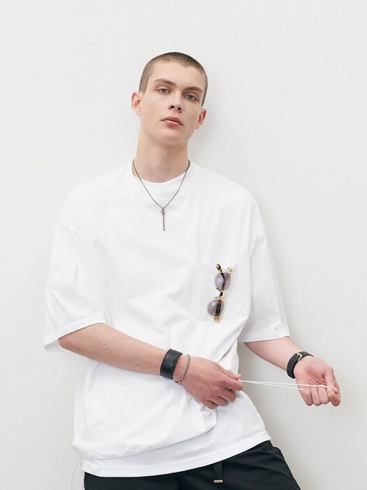 Big Silhoutte T shirt with Adjustable hem details - WHITE