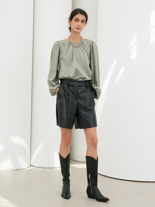 ECO LEATHER BELTED SHORTS in Black [U0W0P312/99]