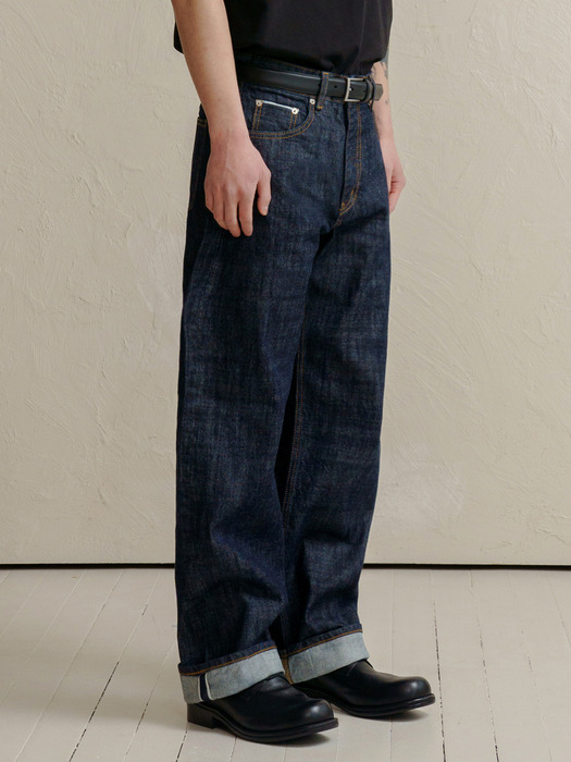 DEN0861 mid-indigo selvedge[wide fit]