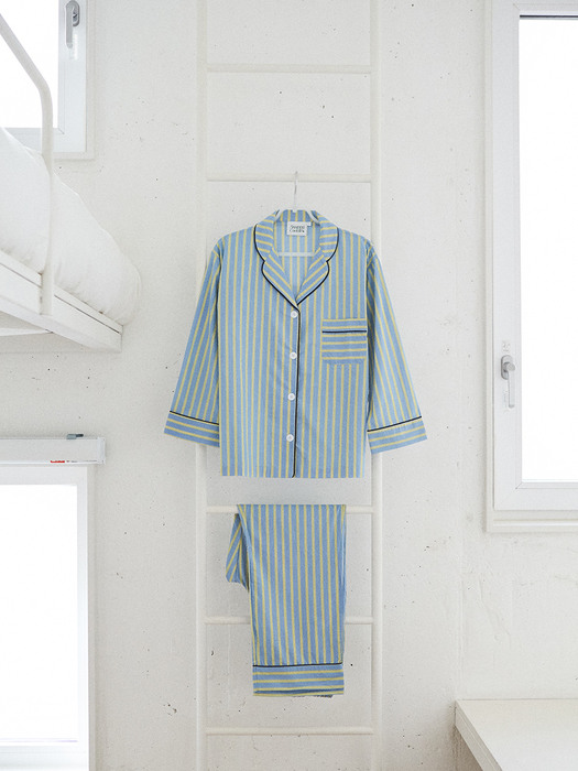  Chilling Stripe Pajama Set (Blue)