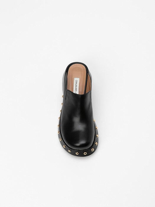 Cove Clog Mules in Black