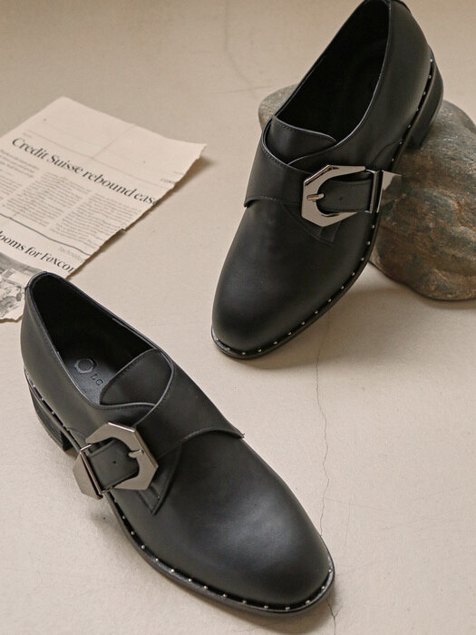 868 Stud Big Buckle Loafer