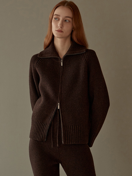 Ribbed zip-up turtle cardigan (brown)