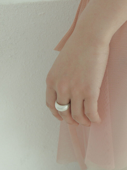 sand texture bold ring