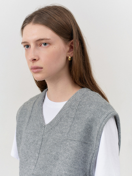 UNISEX DIVIDE V-NECK KNIT VEST MELANGE GREY_UDSW4C111G2