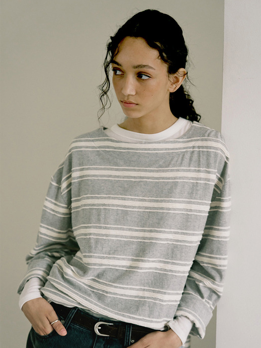 LOOSE FIT STRIPE T-SHIRT