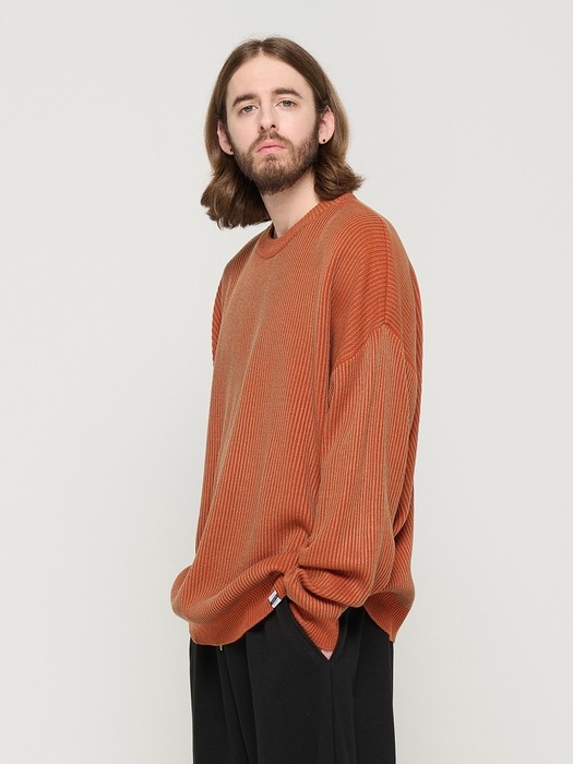 PEELING TWO-TONE OVER ROUND KNIT (CAMEL)