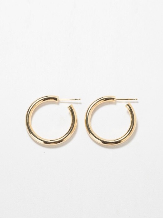 DE BON HOOP EARRING