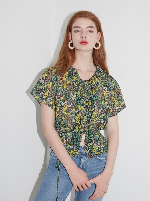 RUFFLE POINT FLORAL BLOUSE