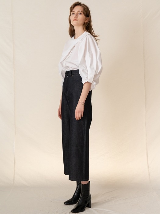 FW19 Twist Volume Sleeve Blouse White