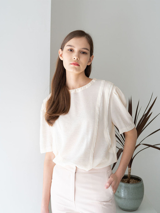 CUTTING DETAIL BLOUSE_IVORY