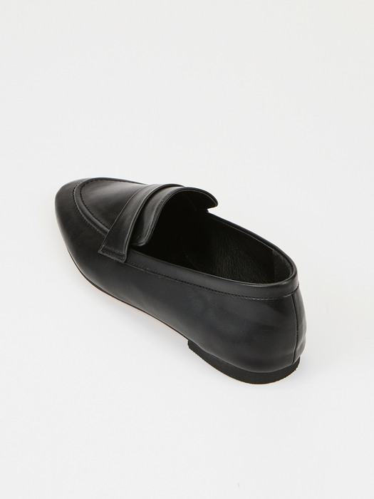 Simple Loafer (Black)