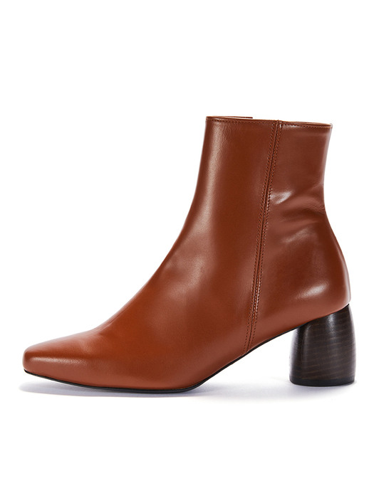 Wood Heel Point Boots_Camel
