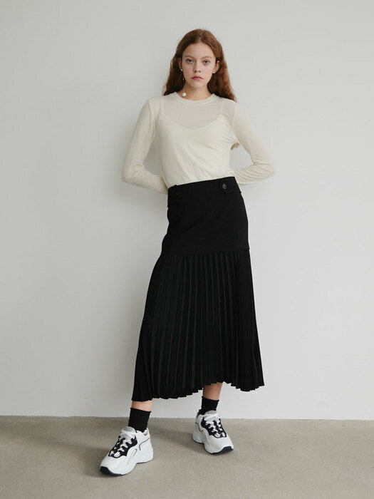 21 Spring_ Black Slim Pleated Skirt