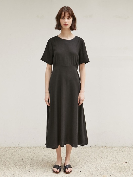 Curved Shirring Dress - Black