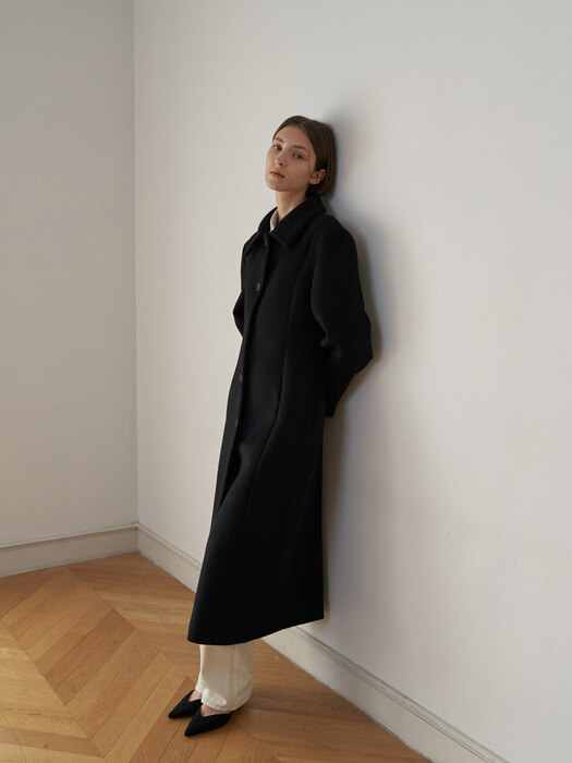 Silhouette Long Coat - Black
