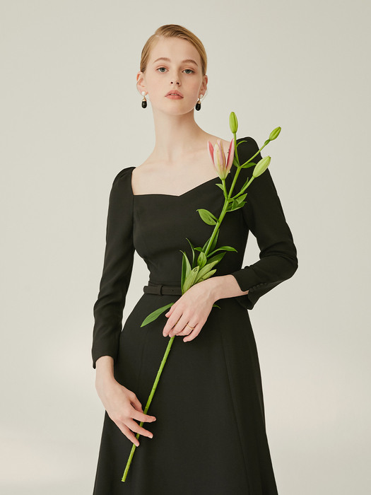 HYACINTH Heart square neck dress (Black) 