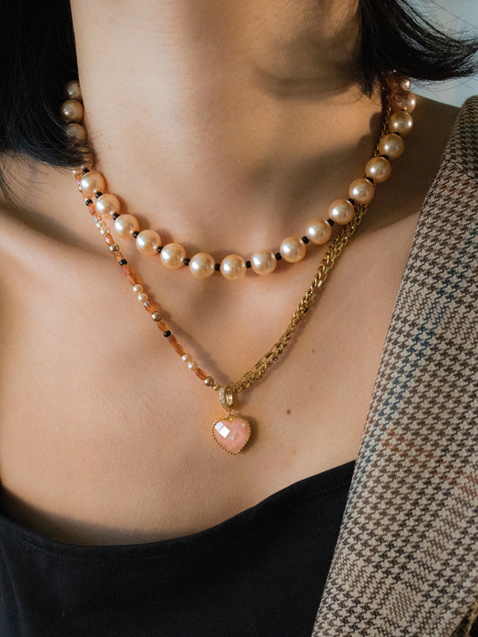 Sweet peach pearl necklace