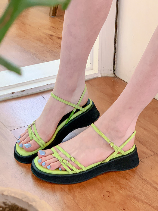 Strappy platform sandals (3 colors)
