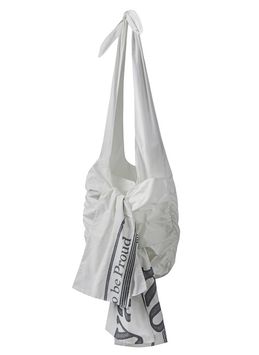 RUCHED TRAINING BAG, WHITE