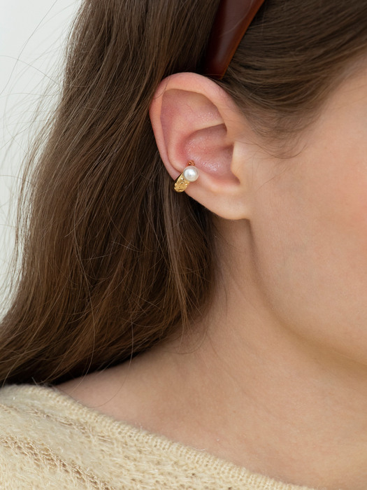 pearl pattern earcuff