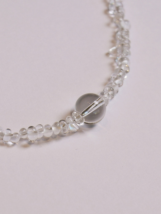 [단독]white quartz chips necklace