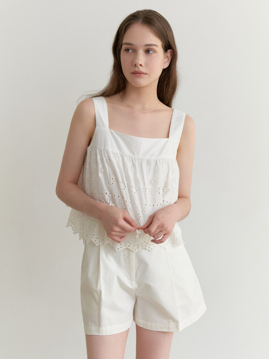 Trimming lace blouse (white)