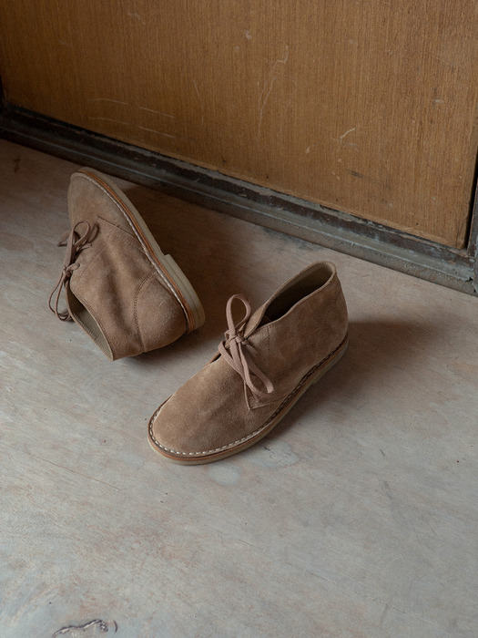 SUEDE SHORT BOOTS_CAMEL