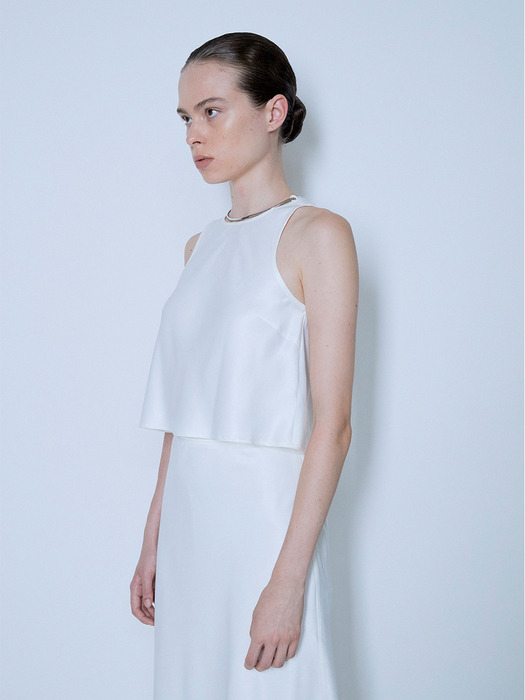 FN SIGNATURE SATIN RING-DETAIL CROPPED TOP (WHITE)