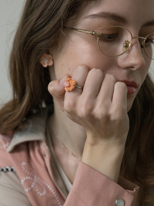 Bright knit flower with gemstone ring (2color)