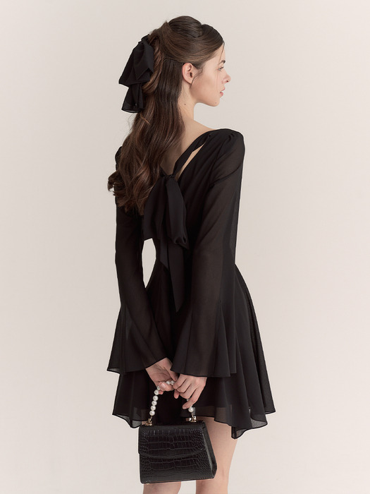 Della One-piece (Black)